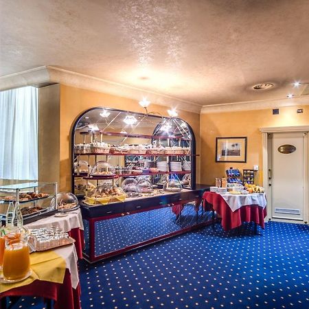 Hotel Auriga Milan Bagian luar foto